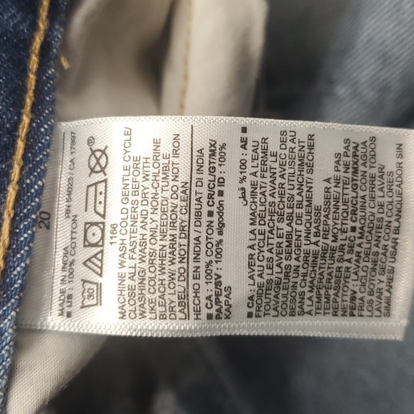 Old Navy High-Rise Straight Slouchy Nessa Distressed Jeans Size 20 - Picture 8 of 8